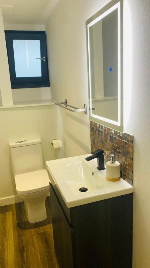 Luxury Beach Front Rooms- Pma Kirkcaldy Eksteriør billede
