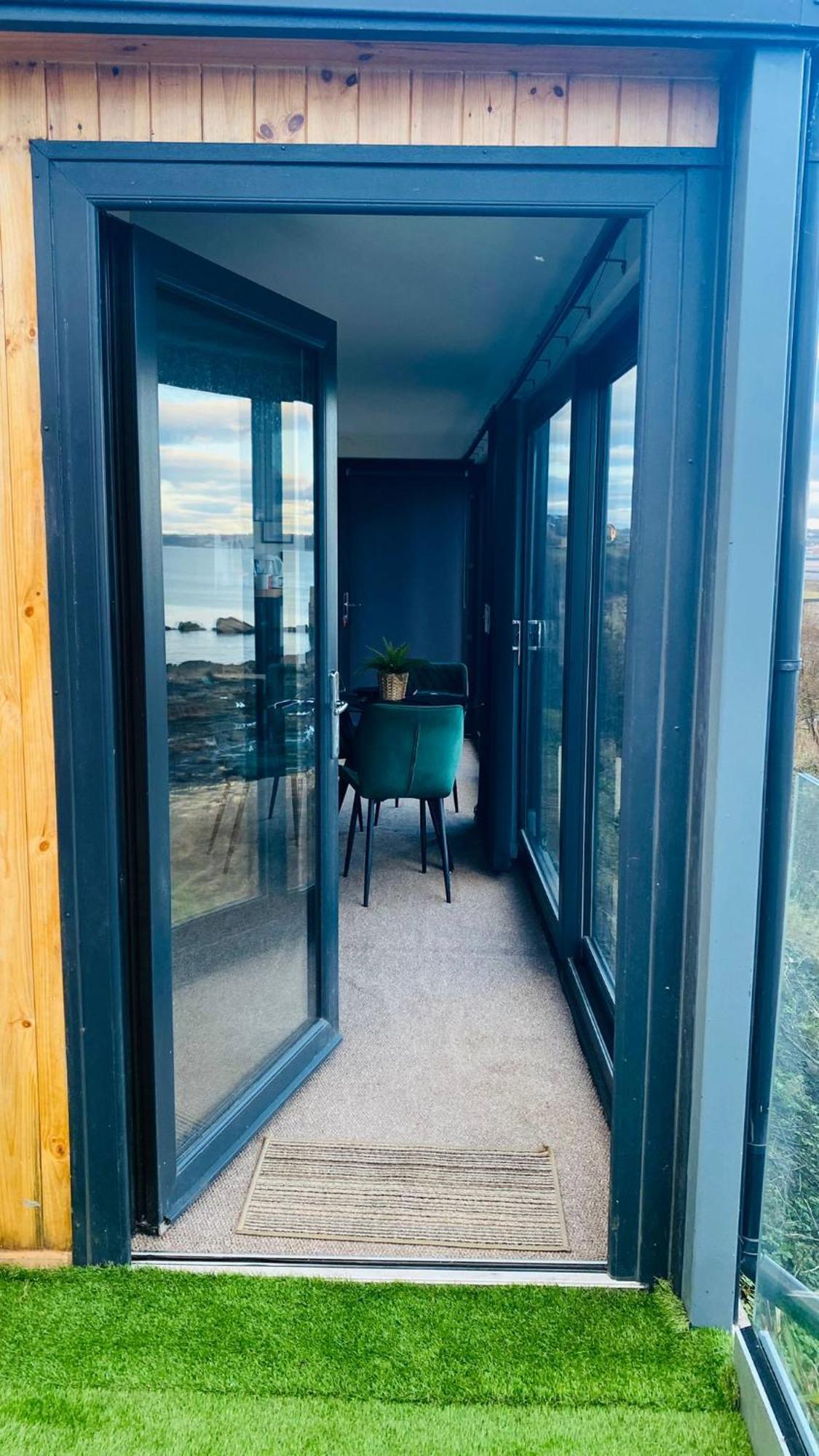 Luxury Beach Front Rooms- Pma Kirkcaldy Eksteriør billede